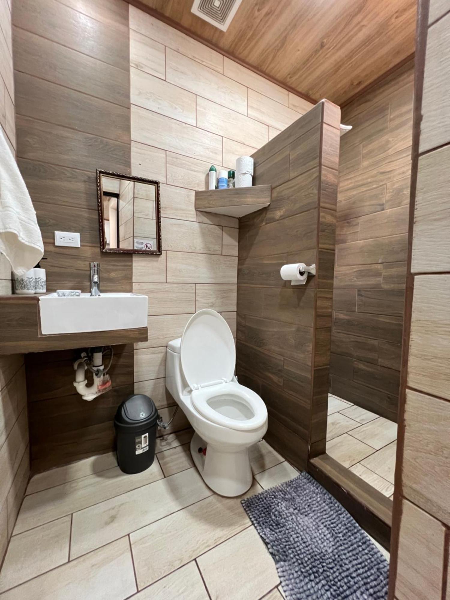 Apartamentos H Gonzalez #11#4 Alajuela Zewnętrze zdjęcie